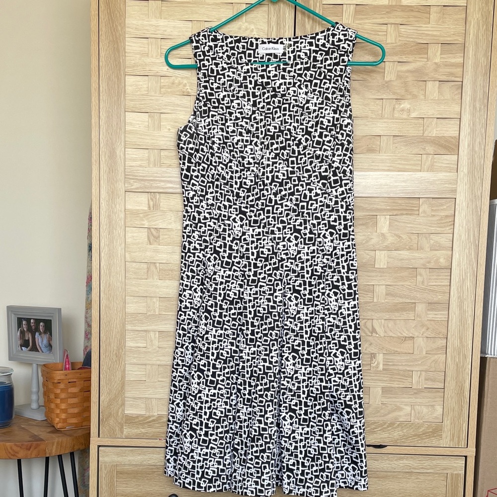 Calvin Klein Black and White Geometric Midi Dress